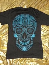 Cargar imagen en el visor de la galería, Calavera Wixárika II 💀 ✨️
