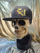 Cargar imagen en el visor de la galería, GOTHIC CAPS Black & Gold "V"✨️🧢 Vegan Edition