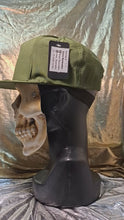 Cargar y reproducir el video en el visor de la galería, GOTHIC CAPS "O" 🧢✨️

