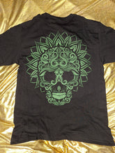 Cargar imagen en el visor de la galería, CALAVERA SAGRADA 💀💚
